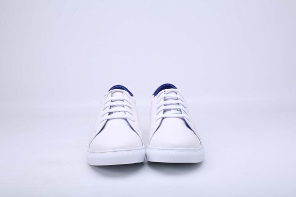 Pair of white sneakers 5 – kopio